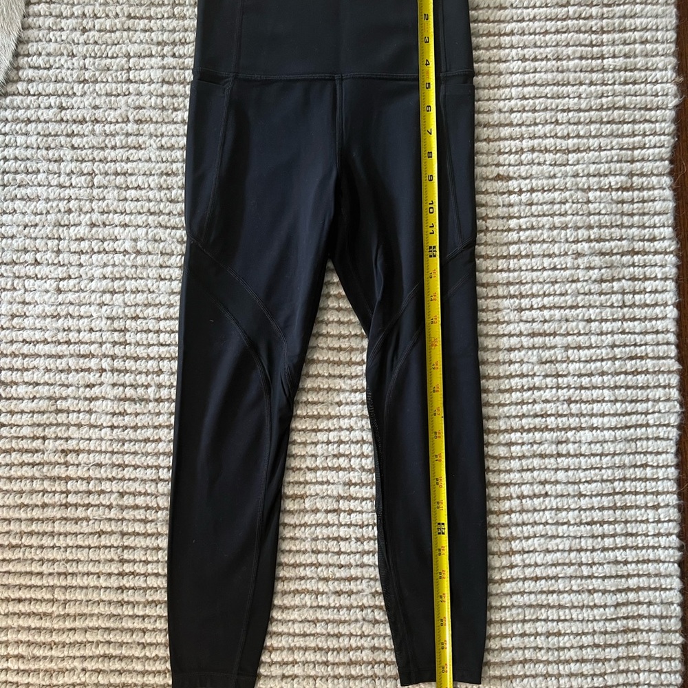 Athleta Salutation Stash Pocket II
Mesh 7/8 Tight,Black
SIZE XS - Picture 4 of 7